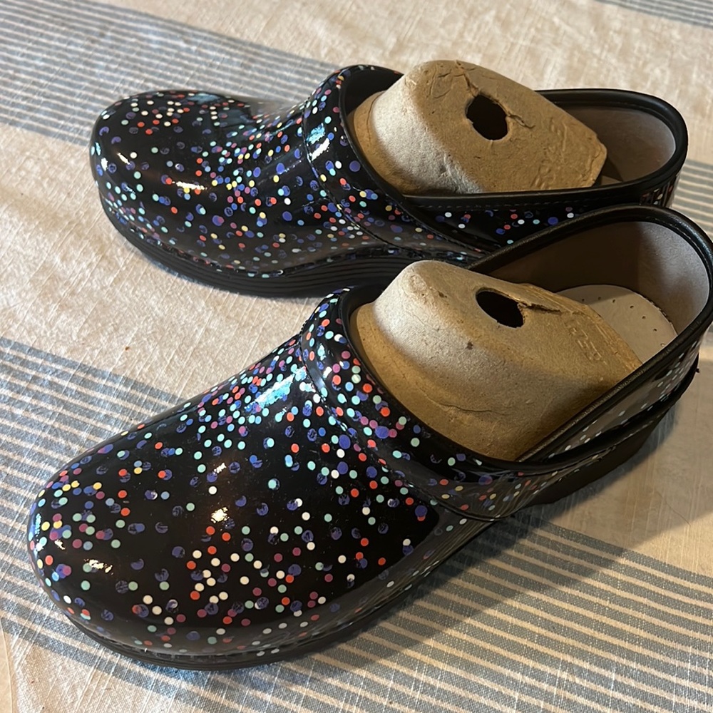 Dansko size 40